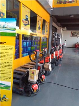 龍工電動搬運車 龍工電動搬運車