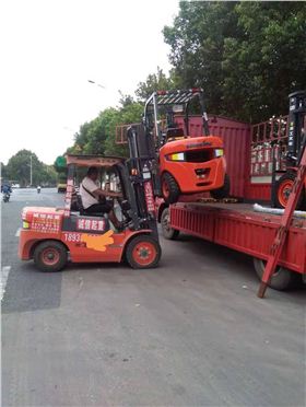 南京內(nèi)燃叉車 南京內(nèi)燃叉車