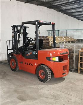 紅太陽(yáng)物流叉車 紅太陽(yáng)物流叉車