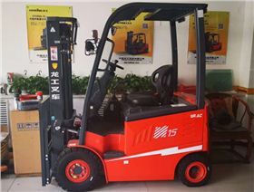 龍工冷庫電動叉車