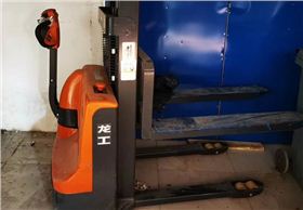 電動(dòng)堆高車 電動(dòng)堆高車