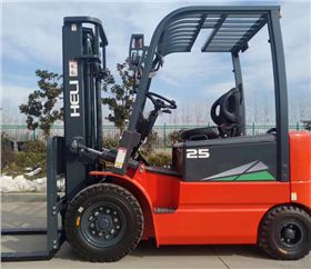 南京合力電動叉車