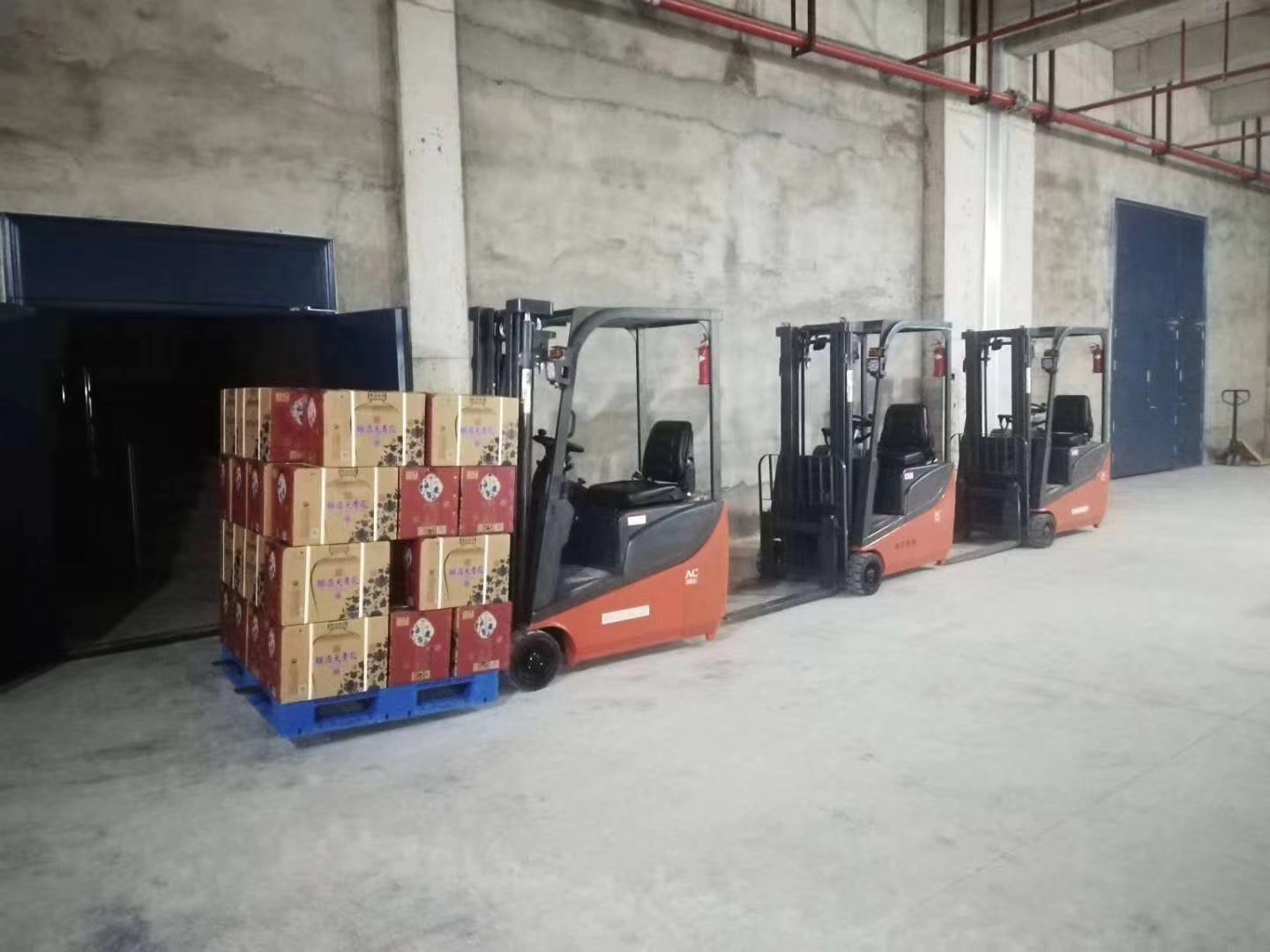 座駕式電動(dòng)平衡重堆高車