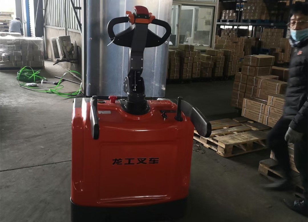 電動(dòng)堆高車