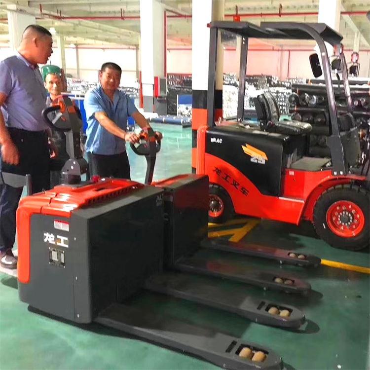 浦口電動(dòng)搬運(yùn)車(chē)