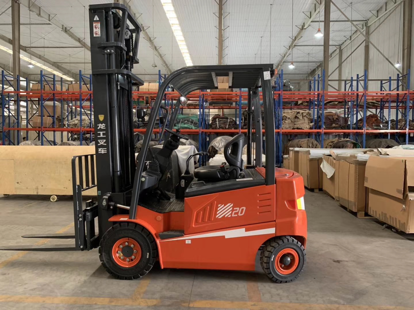 電動(dòng)叉車銷售