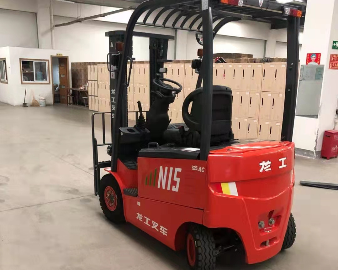 1.5噸電動叉車 1.5噸電動叉車