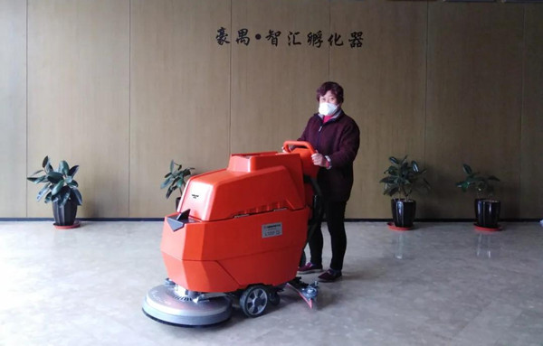龍推LX620手推式掃地機(jī)銷售經(jīng)驗(yàn)介紹